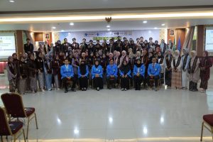 Read more about the article Fakultas Ilmu Pendidikan dan Humaniora Universitas Muhammadiyah Semarang melepas 81 orang lulusan pada acara Pelepasan Lulusan periode Wisuda ke-47